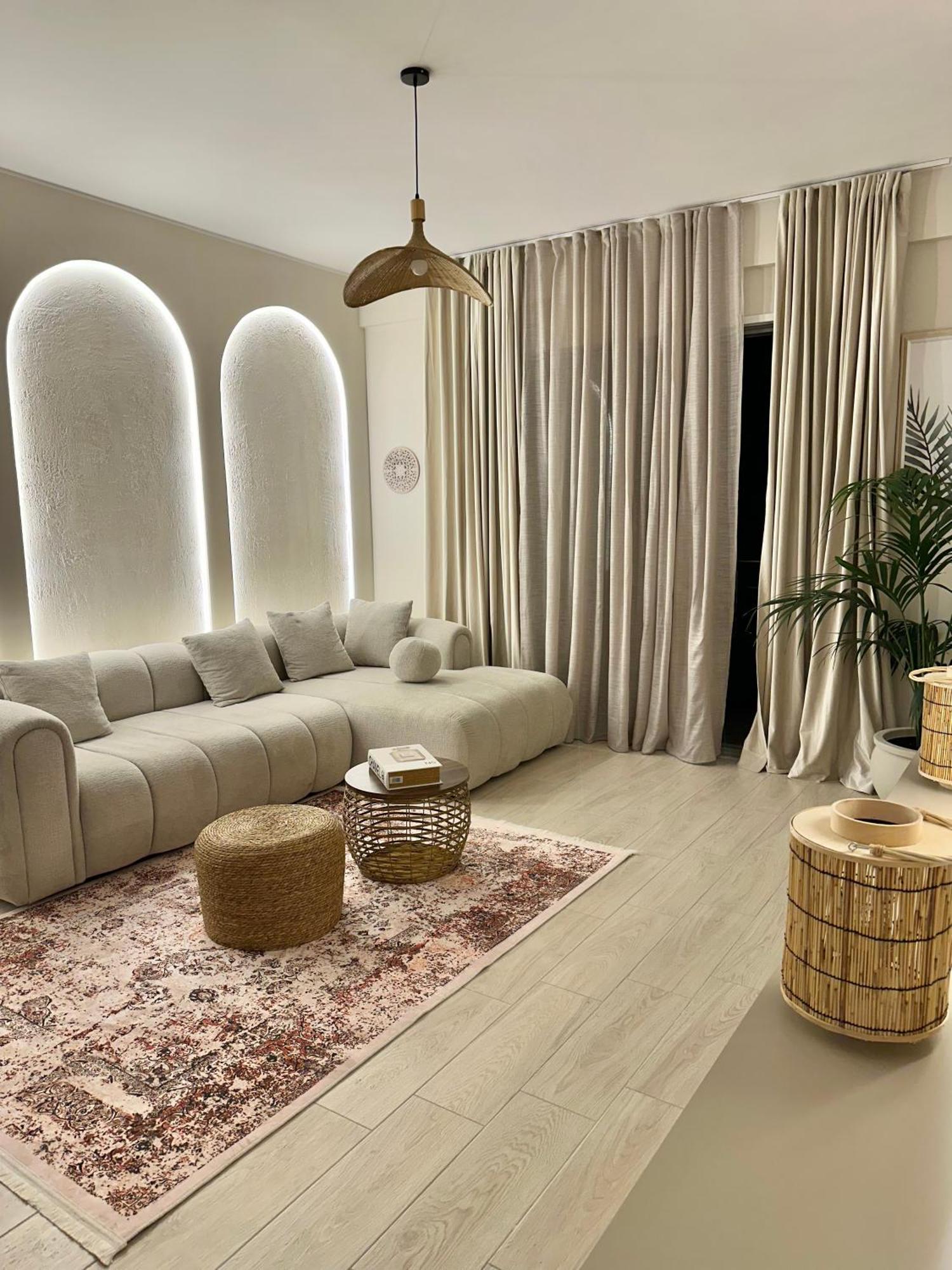 Lungomare Luxury Sea View Apartaments Вльора Екстер'єр фото